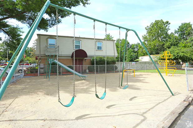 Images The Woods Apartments