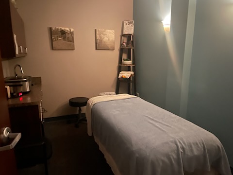 Hand & Stone Massage and Facial Spa