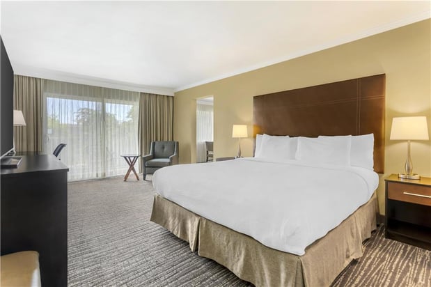 Images Best Western Plus Garden Court Inn