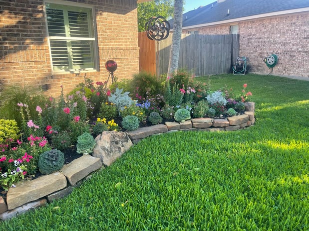 Images JR Flores Landscape Services