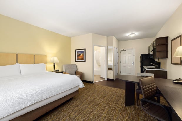 Images Candlewood Suites Bismarck by IHG