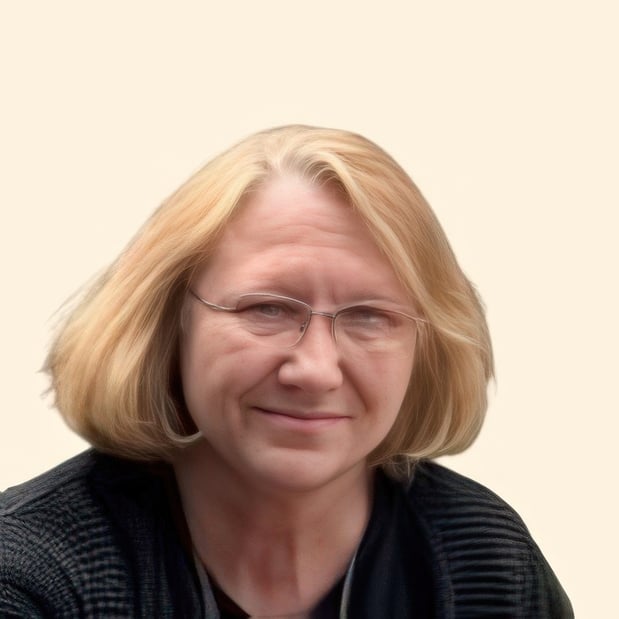 Images Lyn Manzi, Counselor