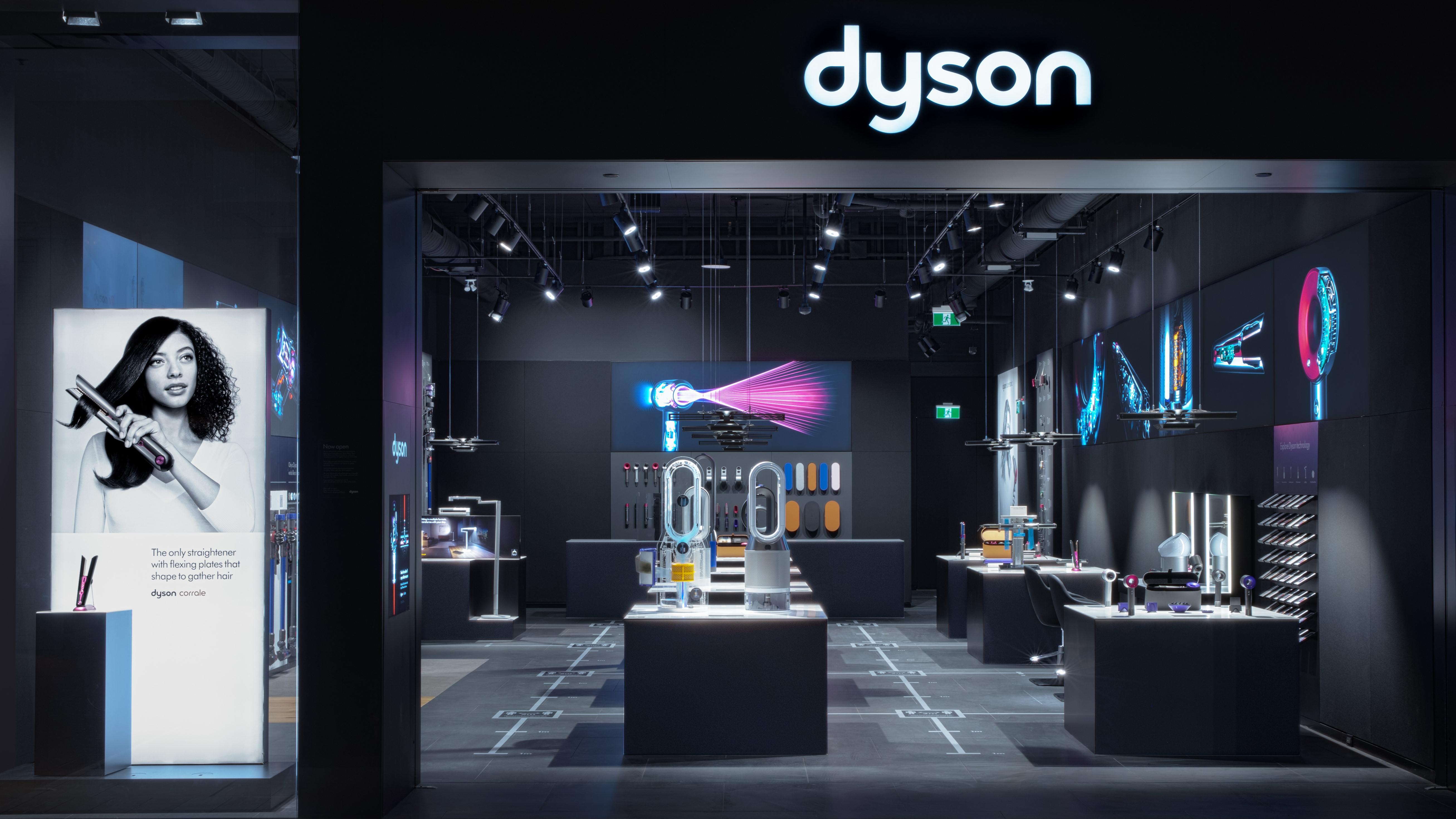 Сайт магазин дайсон. Shop-in-shop Дайсон. Dyson магазин. Магазин Дайсон в Москве. Dyson фото магазина.