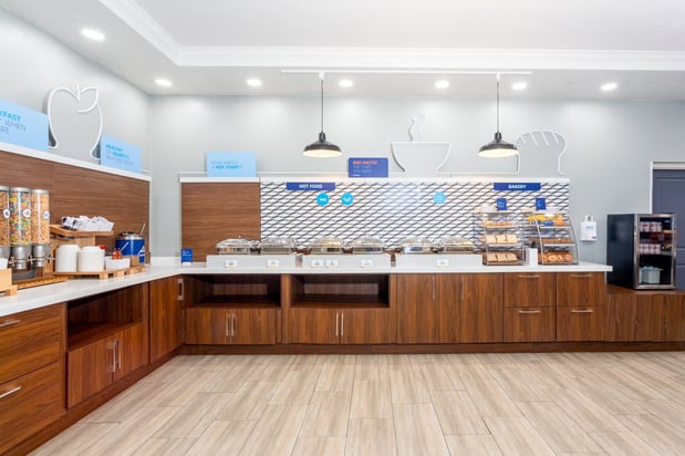 Images Holiday Inn Express & Suites Orlando - International Drive by IHG