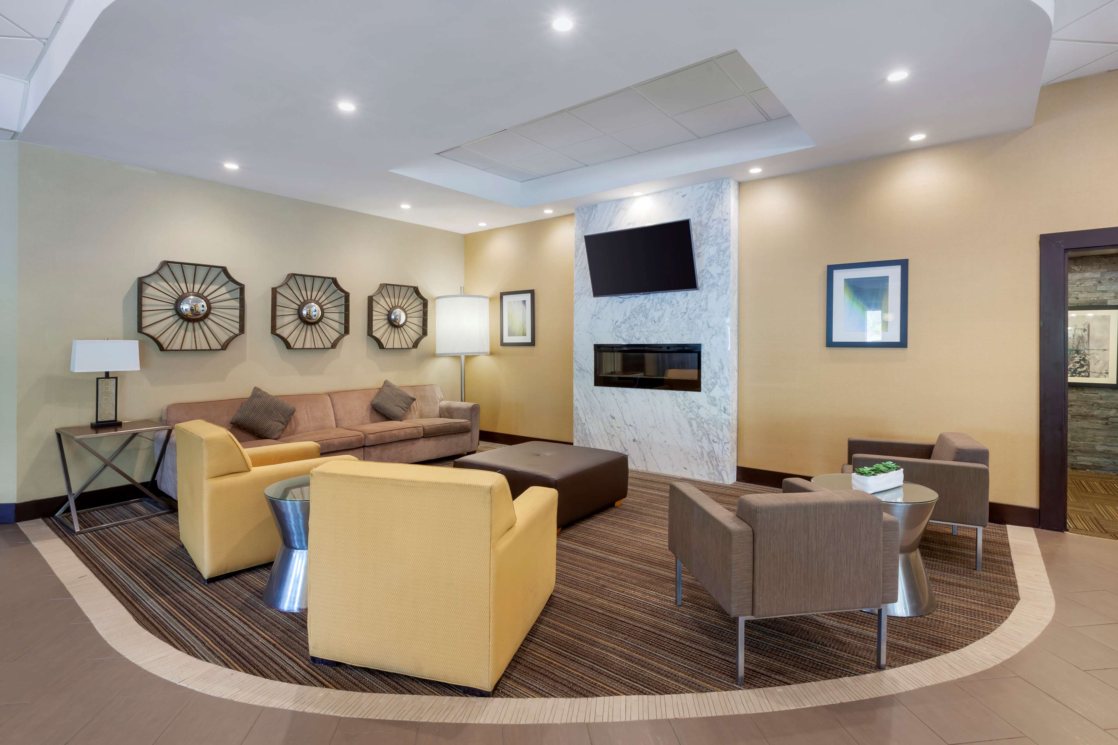 Best Western Plus Leamington Hotel & Conference Centre in Leamington: lobby