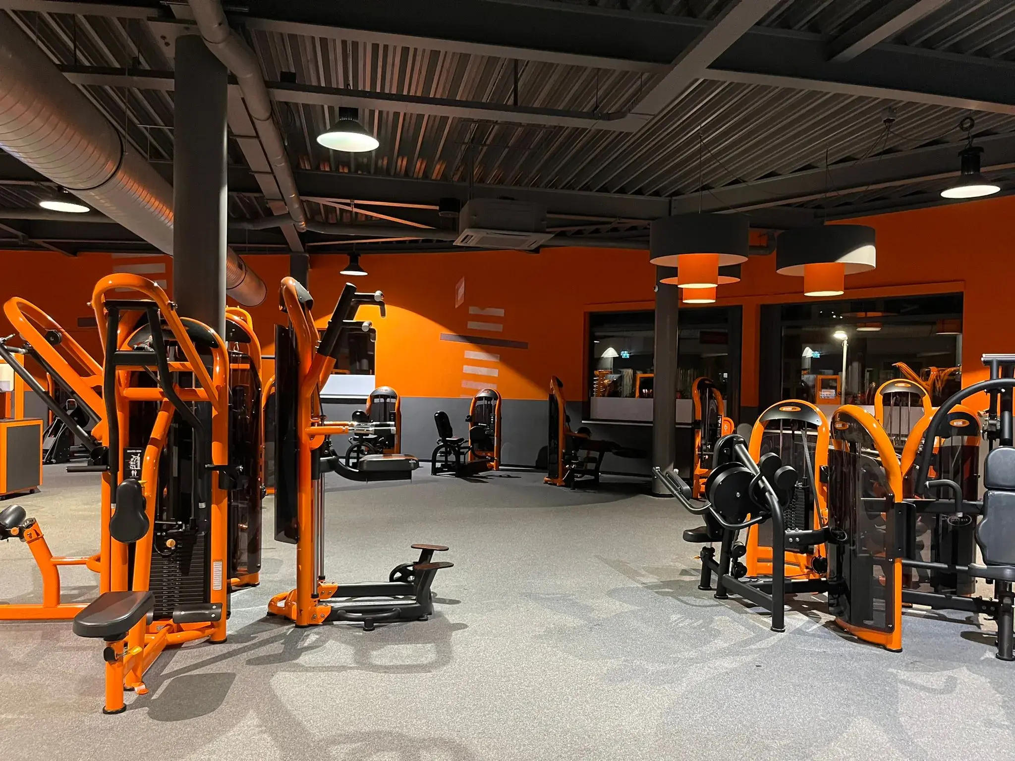 Foto's Basic-Fit 24/7
