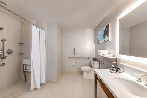 Images Crowne Plaza Seattle-Downtown by IHG