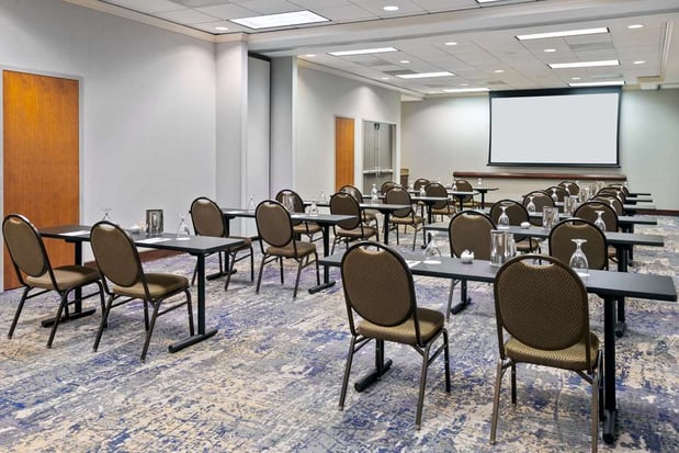 Images Hampton Inn & Suites Kansas City-Country Club Plaza