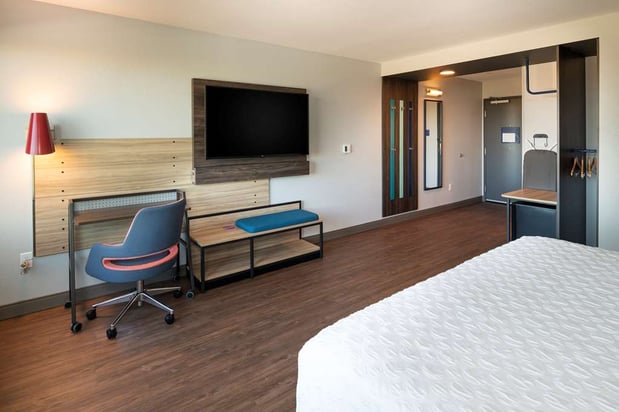 Images Tru by Hilton Phoenix Glendale Westgate