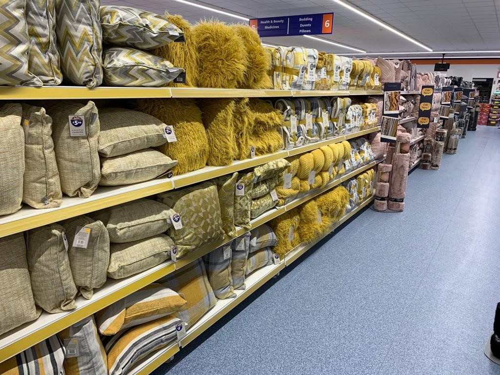 B&M's brand new store in Bangor, County Down stocks a stunning range of soft furnishings for the home, including cushions, covers, throws, blankets and more!