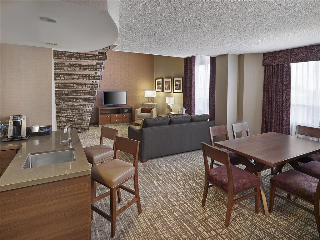 Images DoubleTree by Hilton Hotel West Edmonton