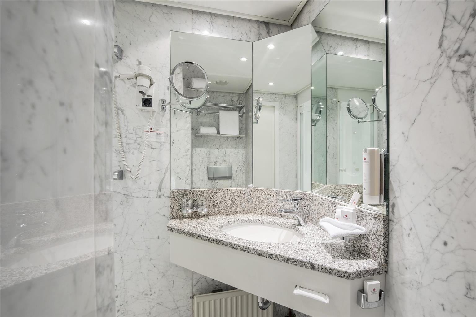 Best Western Premier Hotel Villa Stokkum, Steinheimer Vorstadt 70 in Hanau