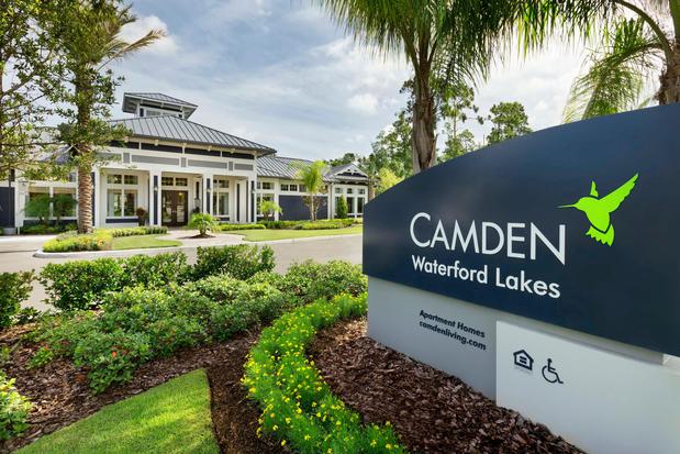 Images Camden Waterford Lakes Apartments