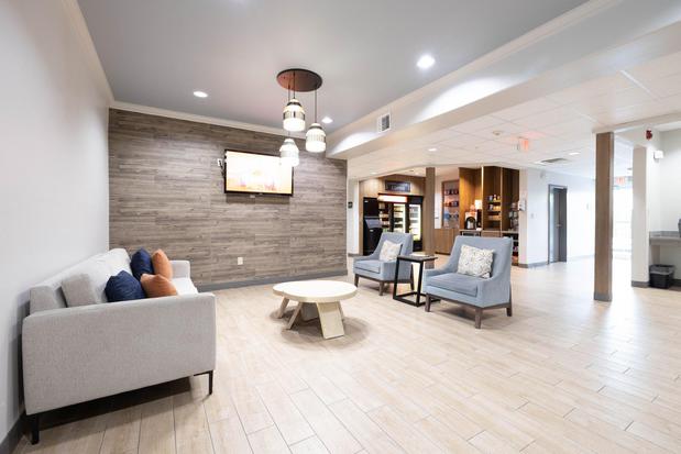 Images Candlewood Suites Houston Westchase - Westheimer by IHG