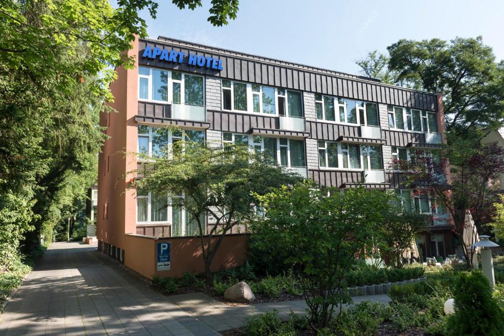 Westlife Apart Hotel Berlin Charlottenburg, Heerstrasse 80 in Berlin