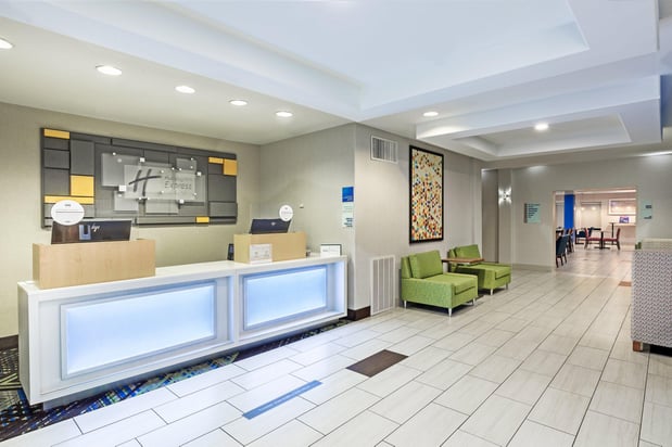 Images Holiday Inn Express & Suites Lafayette-South by IHG