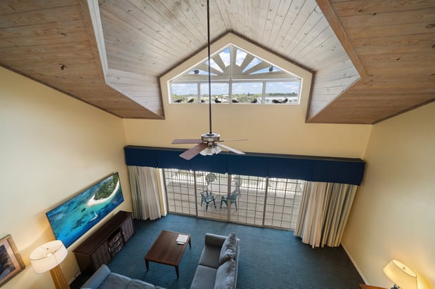 Images Holiday Inn & Suites Clearwater Beach S-Harbourside by IHG