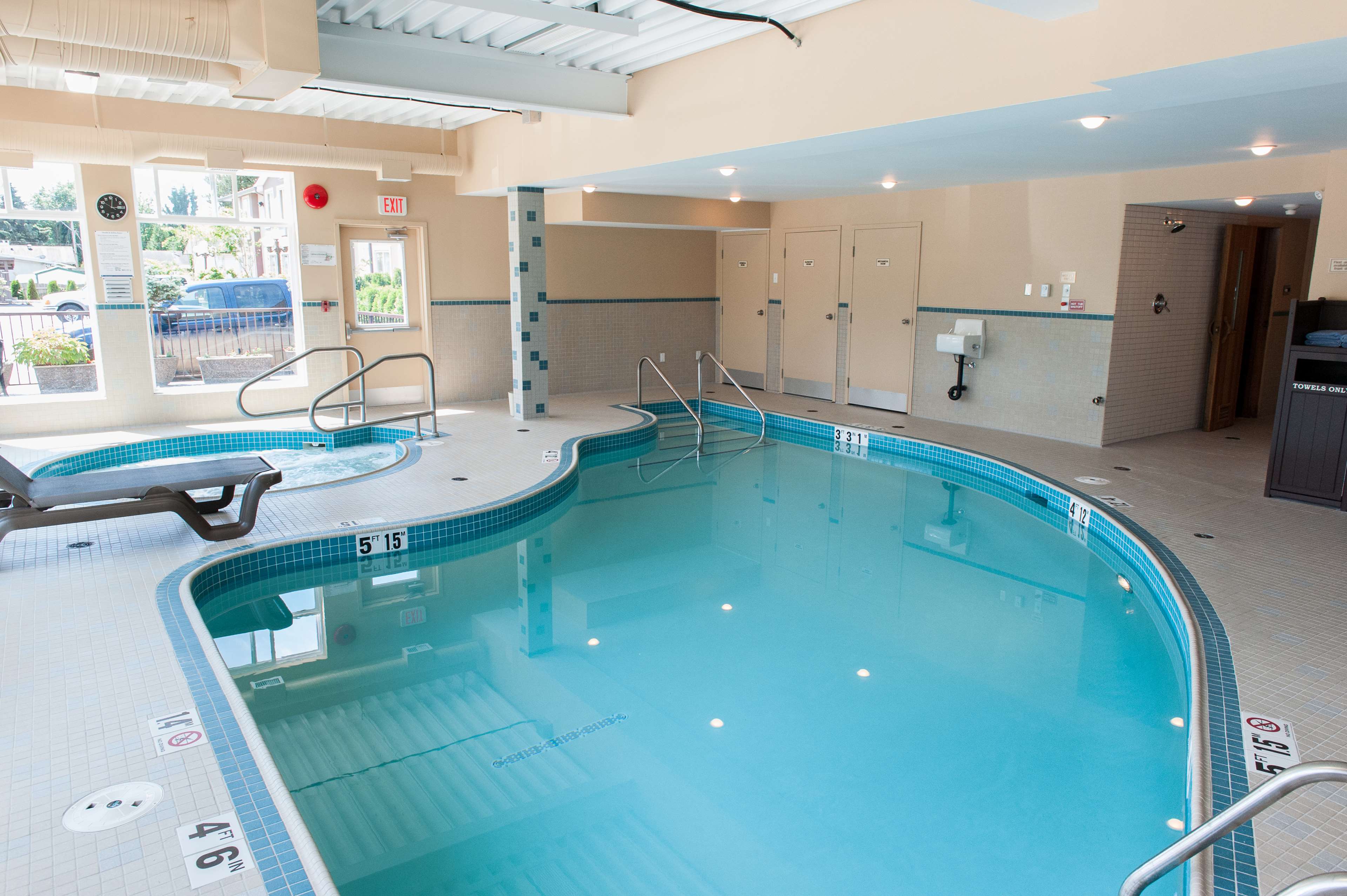 Swimming Pool Best Western Maple Ridge Hotel Maple Ridge (604)467-1511