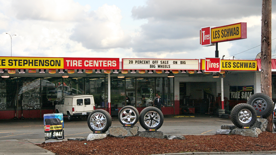 Les Schwab Tire Center