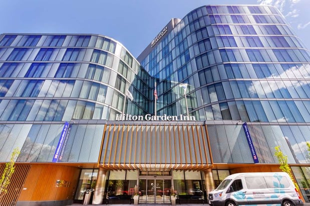 Images Hilton Garden Inn Boston Brookline