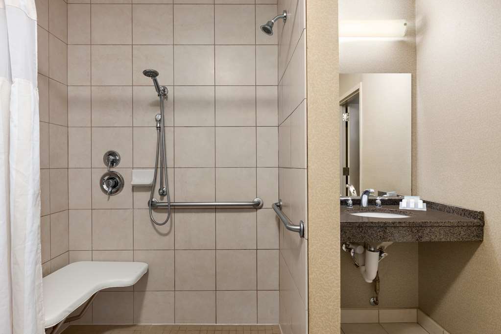 Guest room bath Hilton Garden Inn Dulles North Ashburn (703)723-8989