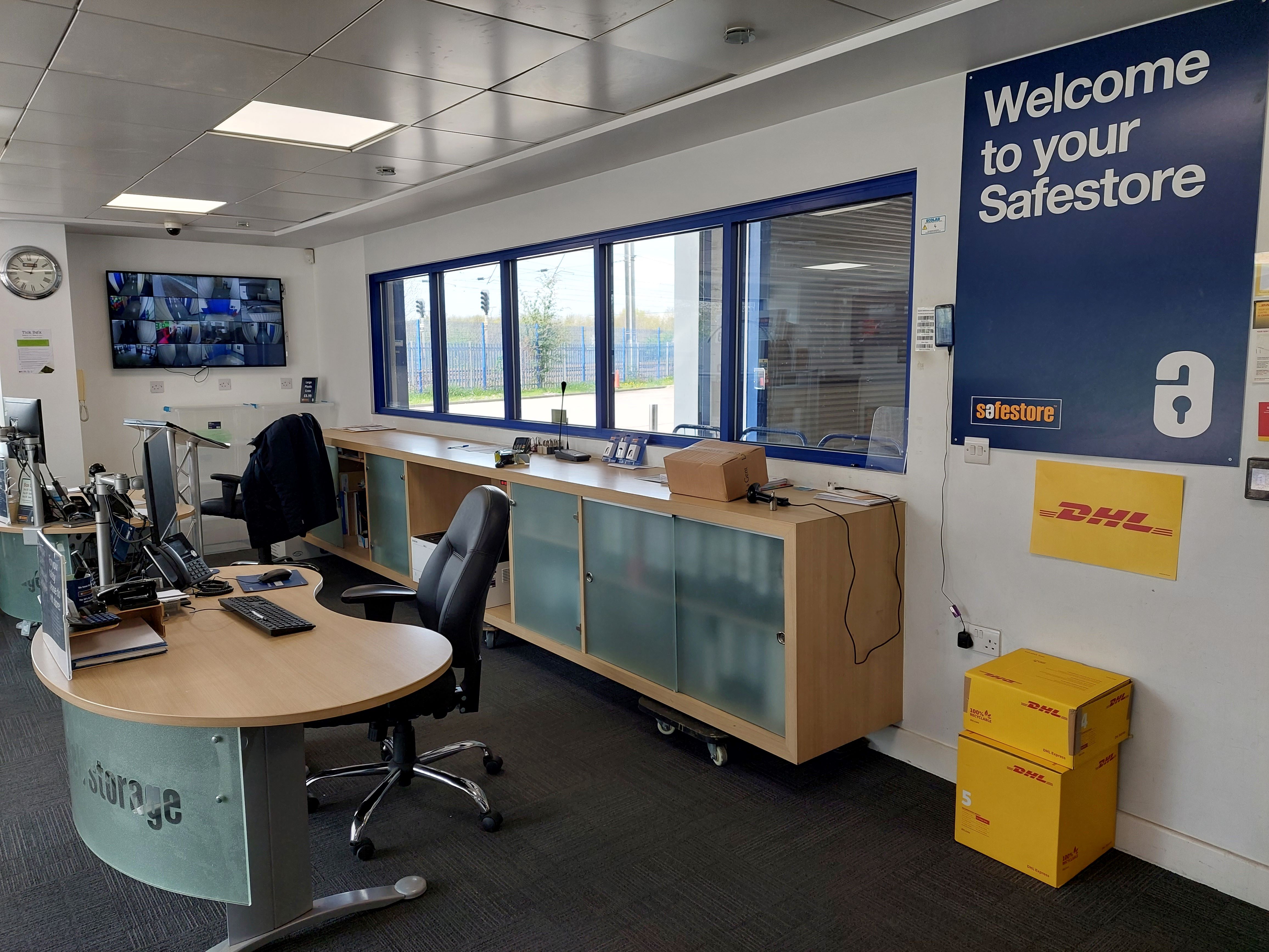 Images DHL Express Service Point (Safestore New Southgate)