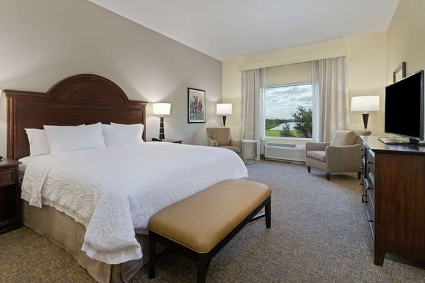 Images Hampton Inn & Suites Wellington