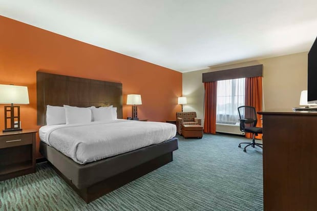 Images Best Western Plus Longhorn Inn & Suites