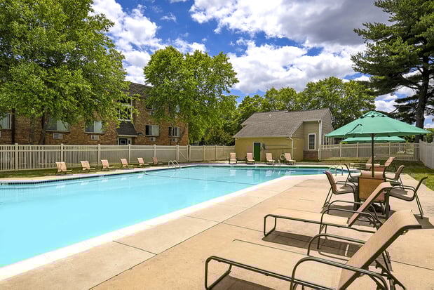 Images Mill Creek Village Apartments