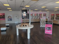 Interior photo of T-Mobile Store at Cedar Ridge & Wheatland Rd, Duncanville, TX