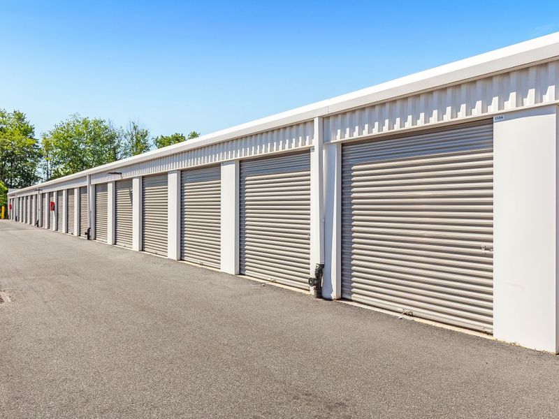 3837_Exterior Units