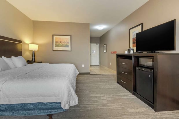 Images Hampton Inn Alamosa, CO