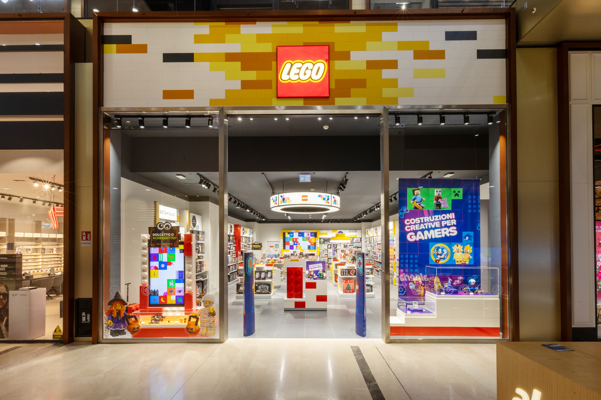 Images LEGO® Certified Store Verona Adigeo