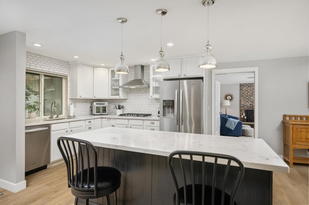 Images Lisa Bradburn, Premiere Property Group, LLC
