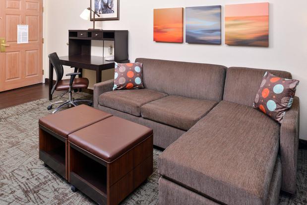Images Staybridge Suites Ofallon Chesterfield by IHG