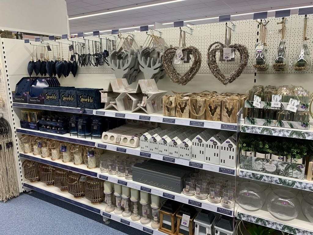 B&M's brand new store in Bangor, County Down stocks a charming range of home decor, including hanging decorations, decorative ornaments and much more.