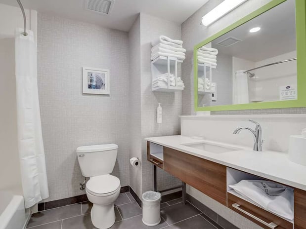 Images Hampton Inn and Suites by Hilton Cincinnati Midtown Rookwood