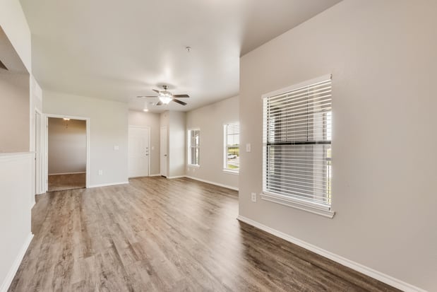 Images The Bridges on Travis