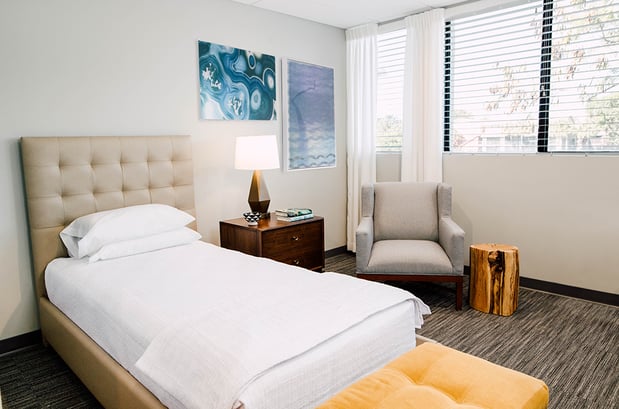 Images Riverside Recovery of Tampa