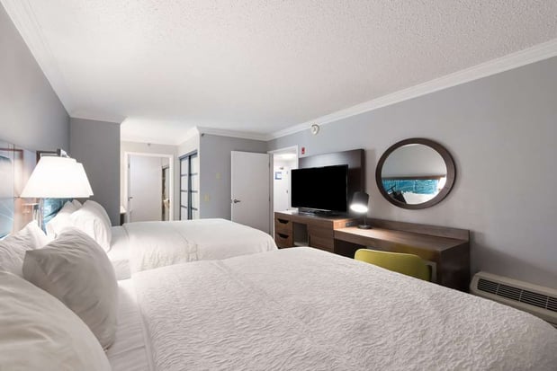 Images Hampton Inn & Suites Chicago/Hoffman Estates