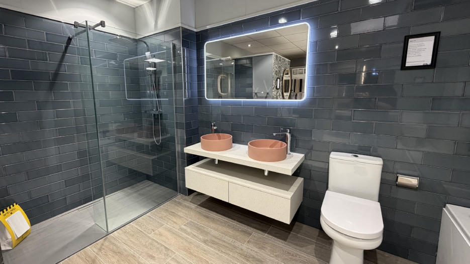 Bay 11 - Blend vanity in terrazzo paper