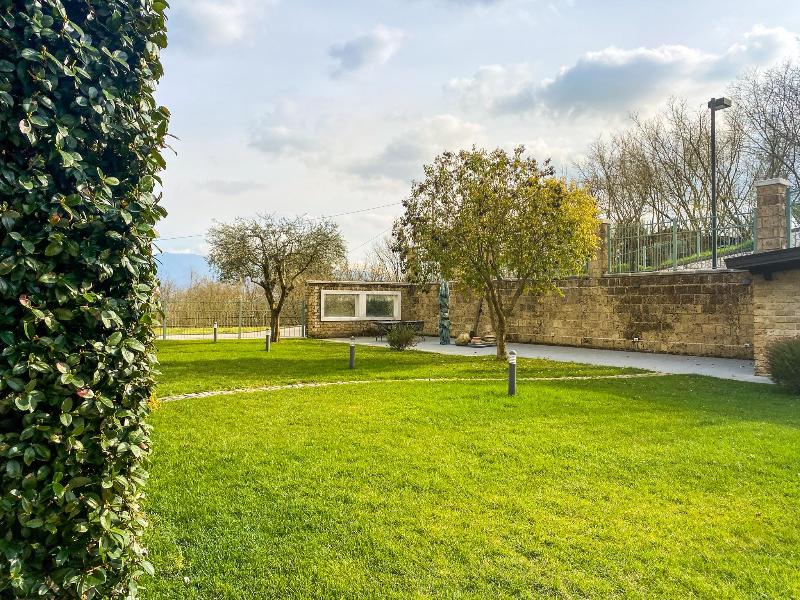 Images Valentino Vito manutenzioni giardini e aiuole