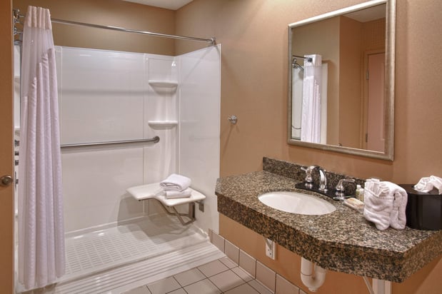 Images Holiday Inn & Suites St. Paul NE - Lake Elmo by IHG
