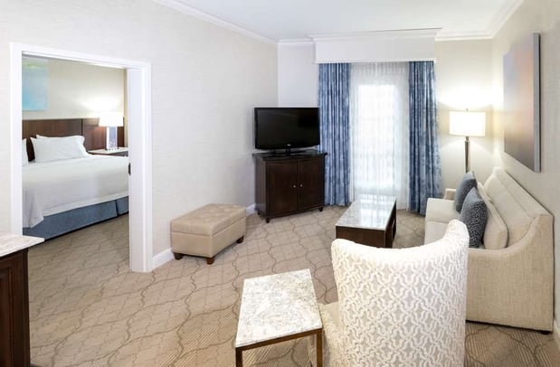 Images Hampton Inn & Suites Charlotte/SouthPark at Phillips Place