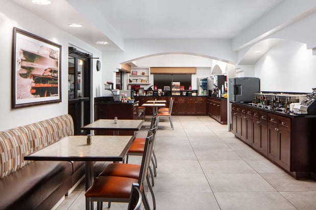 Images Best Western Plus King's Inn & Suites