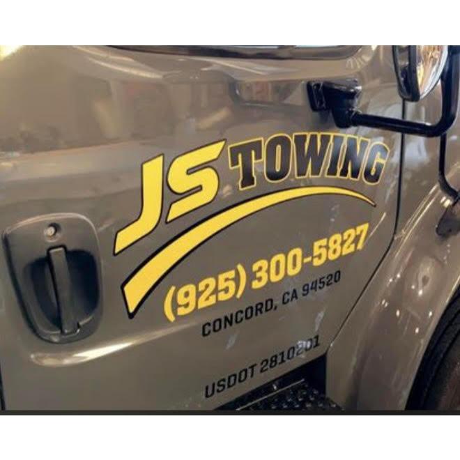 J's Towing Logo