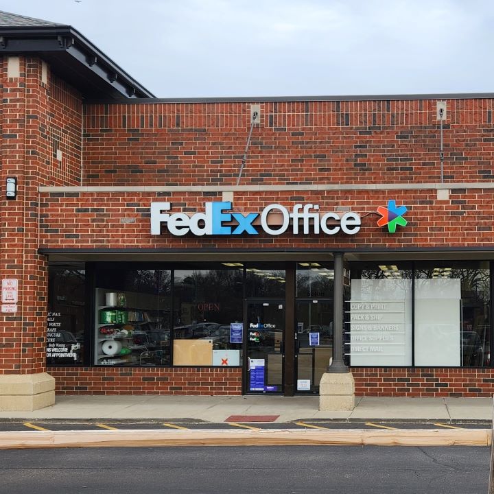 Exterior photo of FedEx Office location at 5240 N Pulaski Rd\t Print quickly and easily in the self-service area at the FedEx Office location 5240 N Pulaski Rd from email, USB, or the cloud\t FedEx Office Print & Go near 5240 N Pulaski Rd\t Shipping boxes and packing services available at FedEx Office 5240 N Pulaski Rd\t Get banners, signs, posters and prints at FedEx Office 5240 N Pulaski Rd\t Full service printing and packing at FedEx Office 5240 N Pulaski Rd\t Drop off FedEx packages near 5240 N Pulaski Rd\t FedEx shipping near 5240 N Pulaski Rd