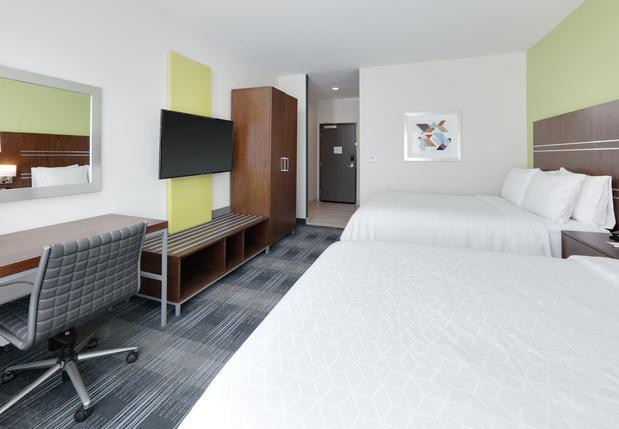 Images Holiday Inn Express & Suites Dallas NW - Farmers Branch, an IHG Hotel