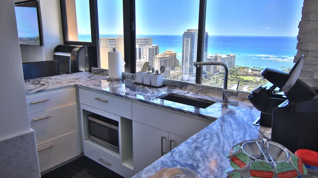 Images Holiday Inn Express Waikiki by IHG