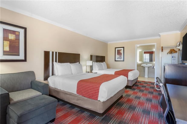 Images Best Western Brady Inn